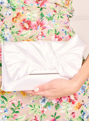 Clutch Briella